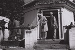 F1090011