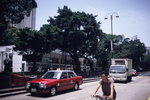 F1000018