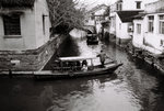 F1090016